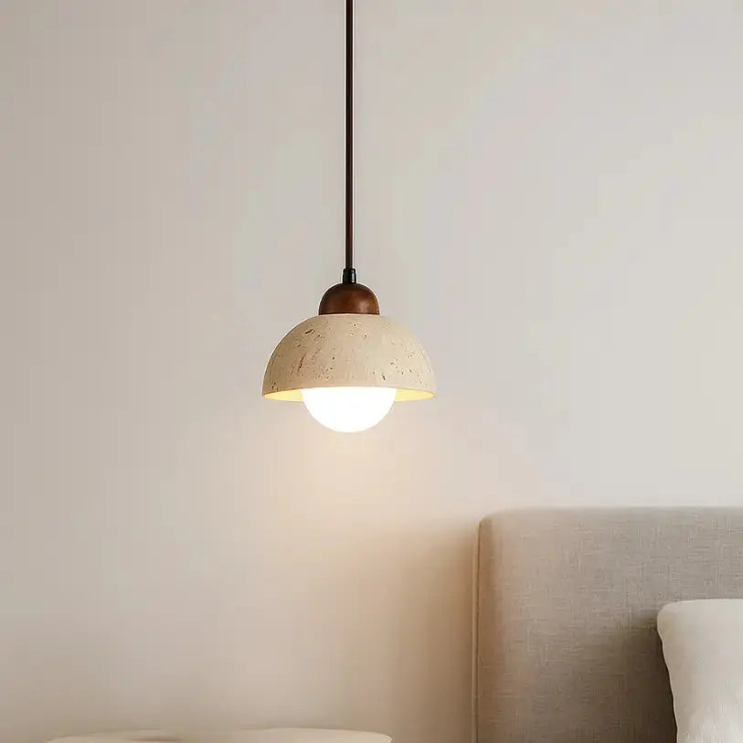 Moderna Suspensión Nórdica en Travertino y Madera | Porvoo