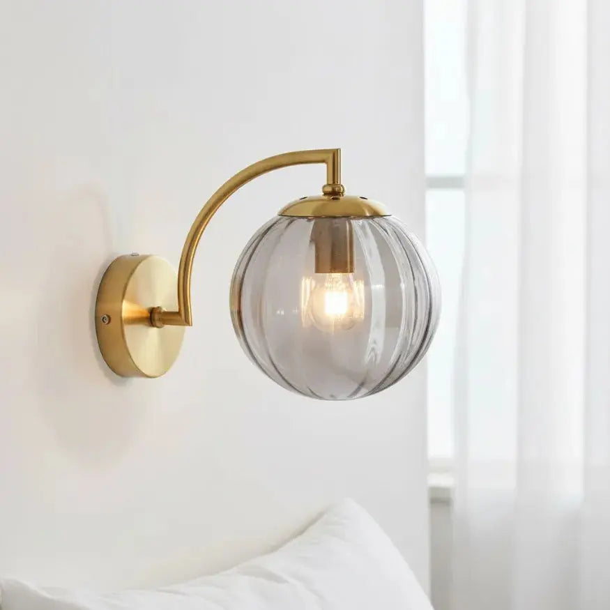 Arandela de Diseño en Vidrio y Metal Dorado | Sélune