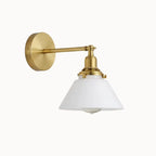 Modelo Rovin: Aplique de Pared Vintage en Vidrio Blanco