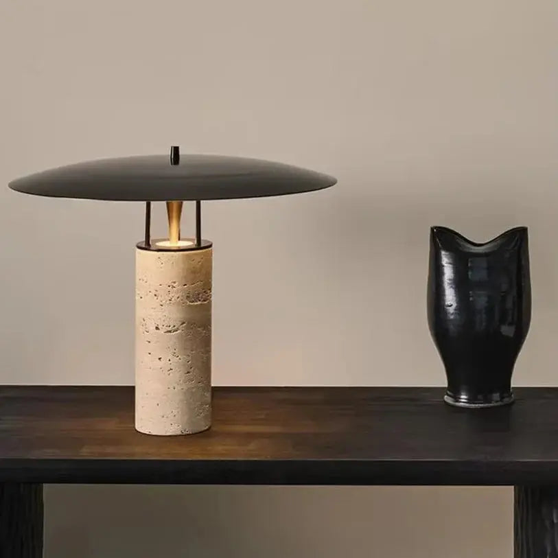 Lámpara de Mesa de Travertino | Noma