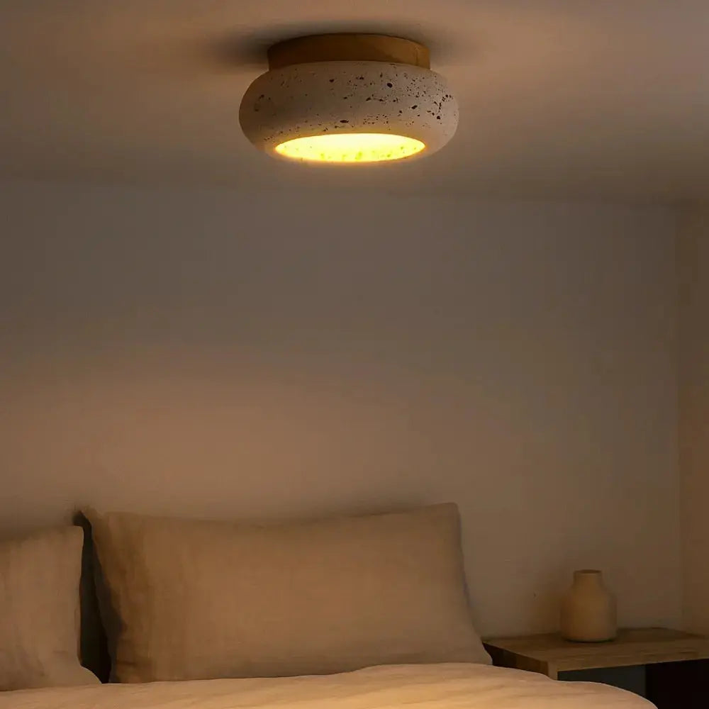 Lámpara de techo moderna en travertino y madera | Norden