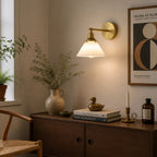 Modelo Rovin: Aplique de Pared Vintage en Vidrio Blanco
