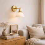 Modelo Rovin: Aplique de Pared Vintage en Vidrio Blanco